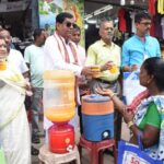 Heat Wave In Tripura : Mayor Of AMC Dipak Majumder Distributes Soft Drink Due To The Scorching Hot Weather.