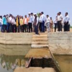 Secretary, Department Of Land Resources Shri Narendra Bhooshan Reviews Watershed Development Projects In Dhamtari District, Chhattisgarh.