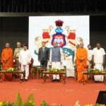 Vice-President Pays Tributes To Nadaprabhu Sri Kempegowda On His 517th Birth Anniversary In Bengaluru.