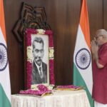 Vice President Pays Floral Tributes To Eminent Social Reformer Rettamalai Srinivasan On His Birth Anniversary.