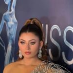 Urvashi Rautela Dazzles In A Tricolour Gown. 