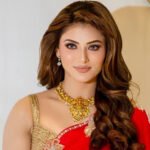 Urvashi Rautela’s Glamour Steals The Spotlight At The India-Pakistan Final. 