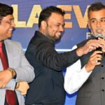 Chetan Bhagat Unveils Dr. Rajneesh Kant’s Book ‘Chiropractor & Physiotherapist’.