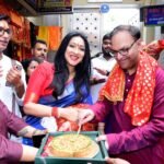 Rituparna Sengupta And Producer Amit Agarwal Seek Maa Kali’s Blessings At Kalighat Temple.